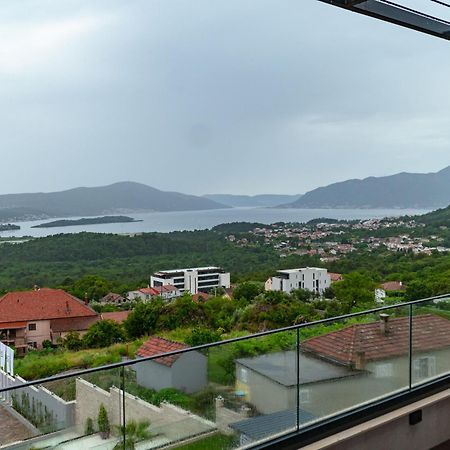 تيفات Royal Blue Resort & Residences المظهر الخارجي الصورة